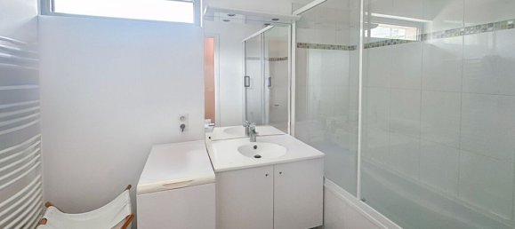 2 bedrooms Apartment in Maisons-Alfort, France No. 187194 4