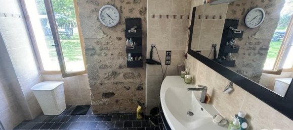 7 bedrooms House in Prissac, France No. 230185 8