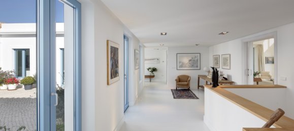 5 bedrooms Villa in Benahavis, Spain No. 121306 13