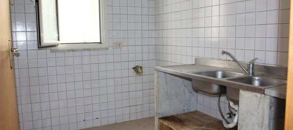 Apartamento de 2 habitaciónes en Belmonte Mezzagno, Italy No. 70768 5