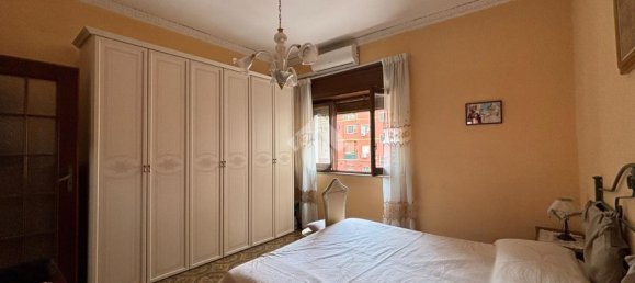 3 bedrooms Apartment in Naples, Italy No. 273373 10