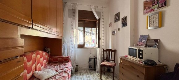 3 bedrooms Apartment in Naples, Italy No. 273373 11