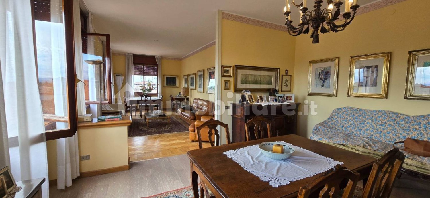 2 bedrooms Apartment in Reggio Emilia, Italy No. 342269