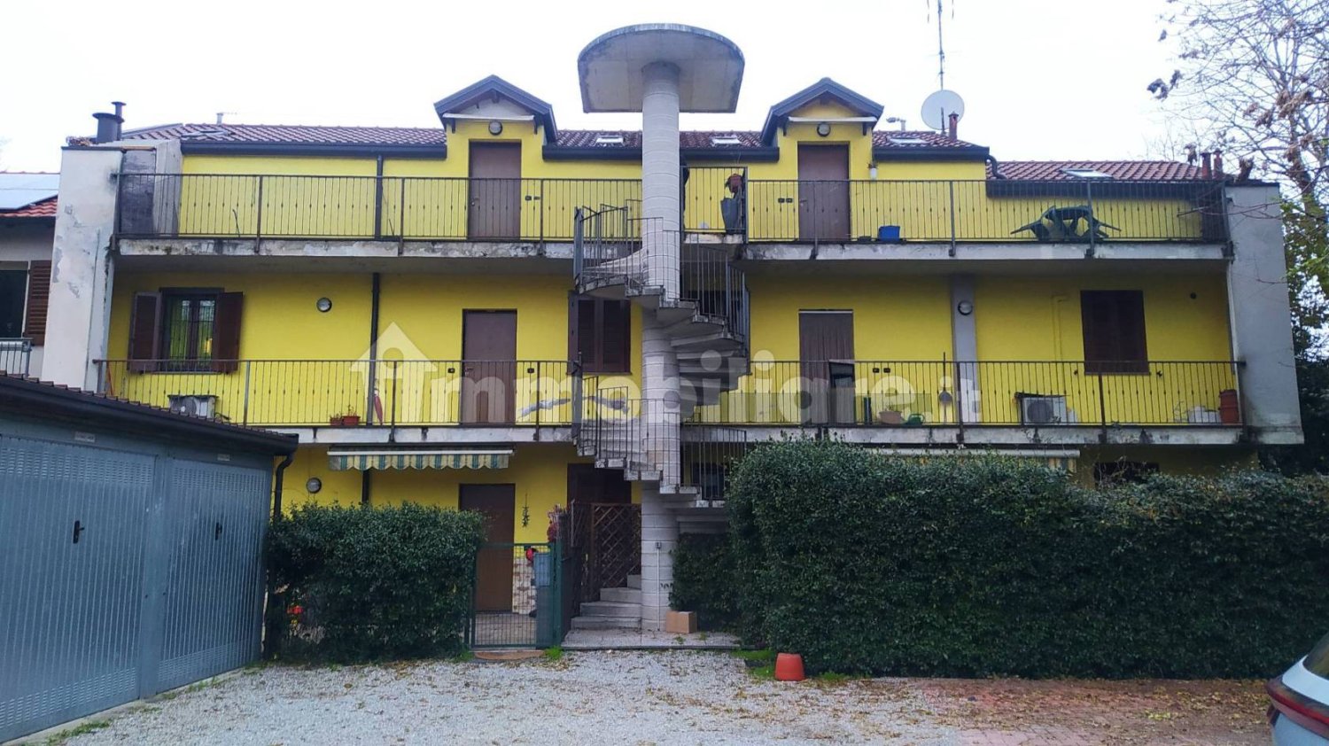 Квартира с 2 спальнями в Севезо, Италия № 281696