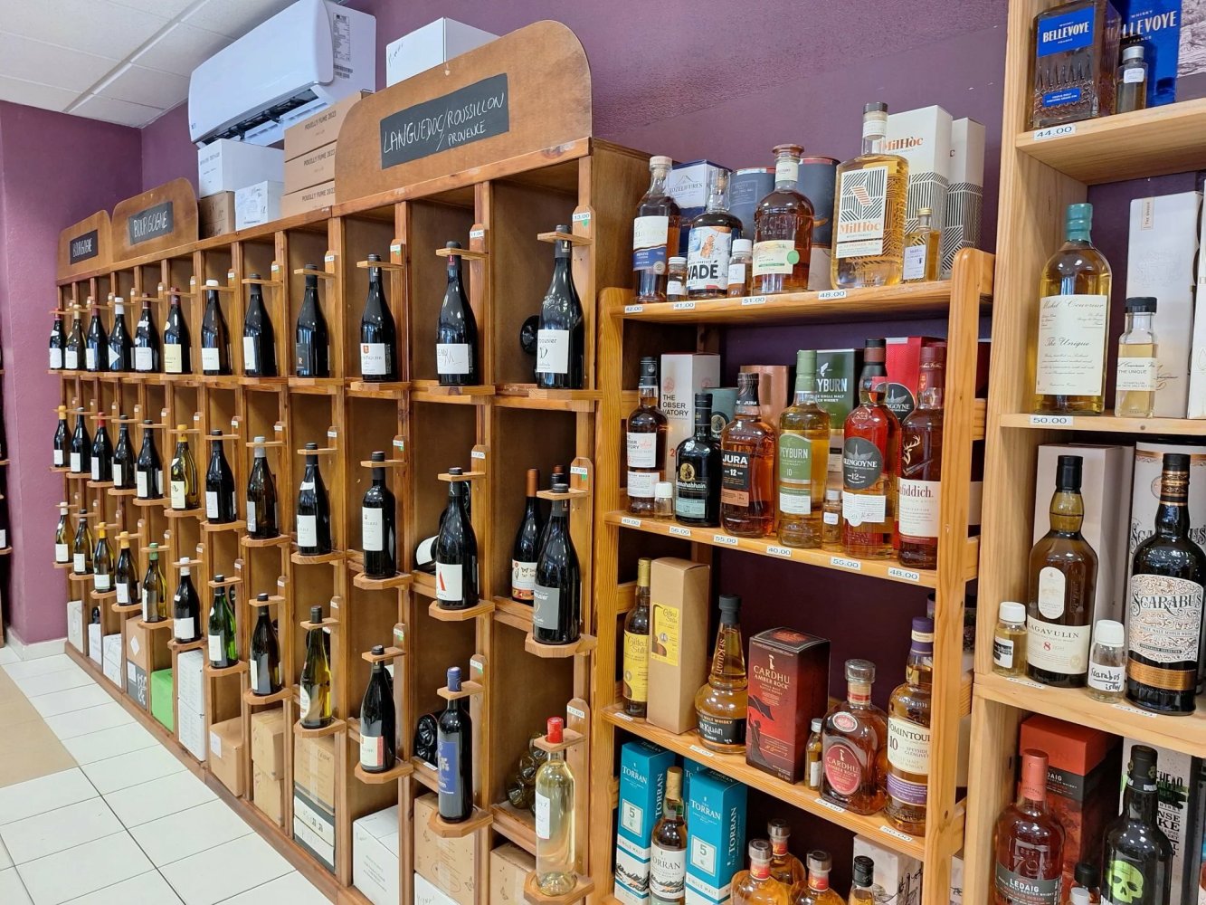 60m² Commercial property in Saint-Chamond, France No. 308776