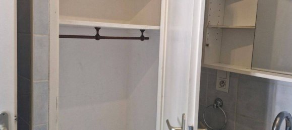 1 bedroom Apartment in Marseille, France No. 333986 8