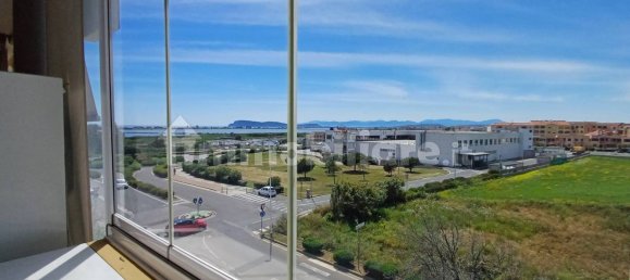 3 Schlafzimmer Wohnung in Quartu Sant'Elena, Italy, Nr. 282112 2