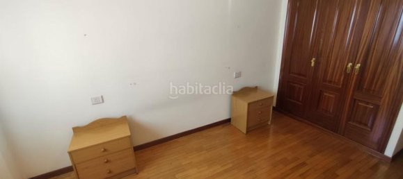 Apartamento de 2 dormitorios en Orense, Spain No. 184008 6