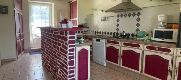 3 chambres Maison à Mayenne, France No. 296264 2