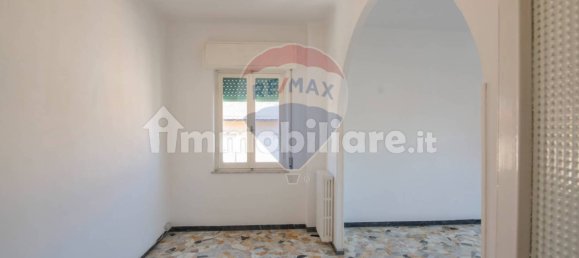 2 bedrooms Apartment in Ancona, Italy No. 374221 3