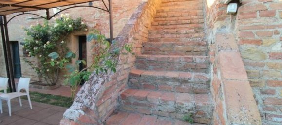 9 bedrooms House in Siena, Italy No. 196607 16