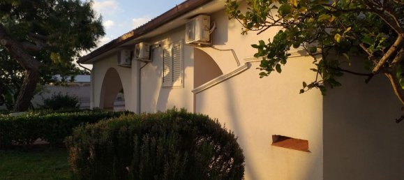 6 rooms House in Avetrana, Italy No. 21029 8