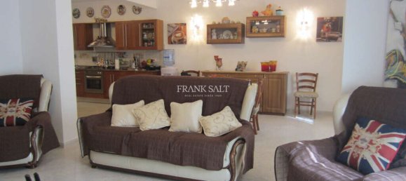 3 chambres Appartement à Hamrun, Malta No. 3844 12