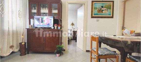 1 bedroom Apartment in Lucca, Italy No. 323916 5