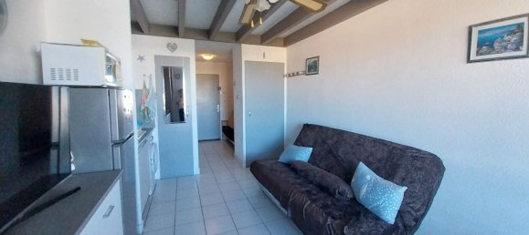 Apartamento de 2 habitaciónes en Marseillan, France No. 297826 3