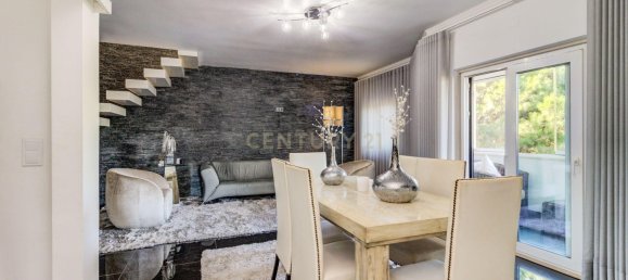 3 Schlafzimmer Doppelhaus in Cascais, Portugal, Nr. 327706 9