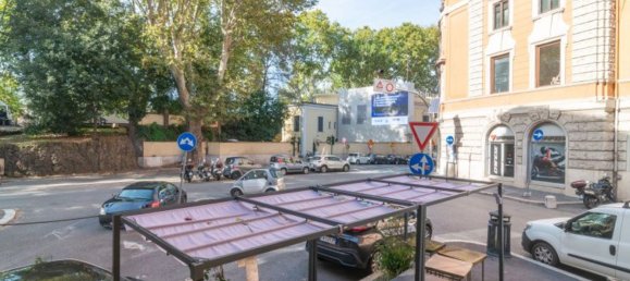 2 rooms Apartment in Rome, Italy No. 200917 8