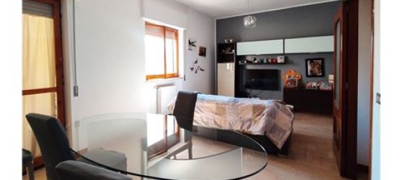 2 Schlafzimmer Wohnung in Bari, Italy, Nr. 290189 10
