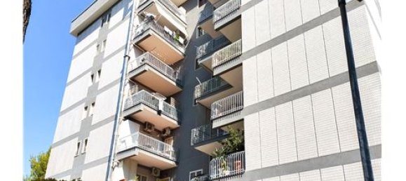 2 Schlafzimmer Wohnung in Bari, Italy, Nr. 290189 3