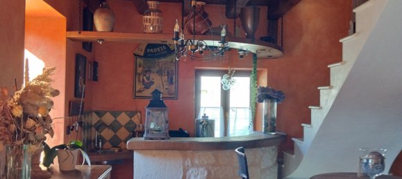 3 bedrooms House in Prissac, France No. 213125 2