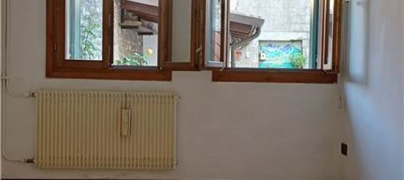 3 bedrooms Apartment in Vittorio Veneto, Italy No. 279964 9