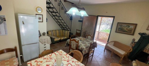 3 rooms House in San Roberto, Italy No. 160330 8