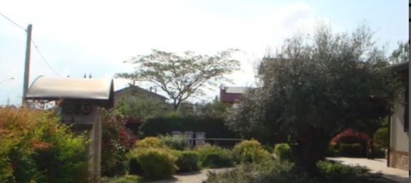 10 rooms House in Bastia Umbra, Italy No. 46636 2