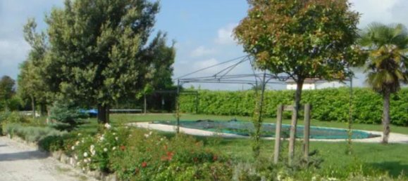 10 rooms House in Bastia Umbra, Italy No. 46636 10