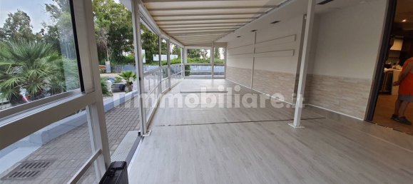 1 room Commercial property in Salerno, Italy No. 222601 2