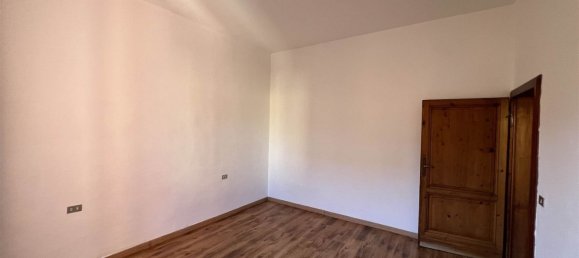 12 bedrooms House in Pistoia, Italy No. 339576 18