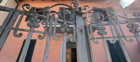 12 bedrooms House in Pistoia, Italy No. 339576 2