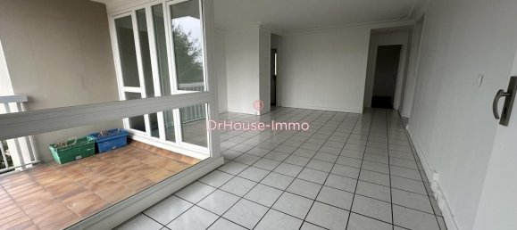 3 bedrooms Apartment in Mantes-la-Jolie, France No. 163202 3