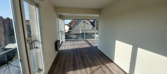 1 bedroom Apartment in Creil, France No. 240130 14