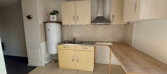1 bedroom Apartment in Creil, France No. 240130 4