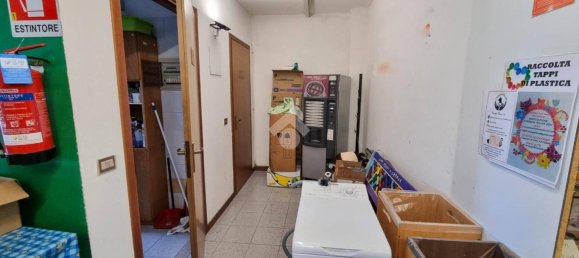 2 rooms Commercial property in Costa Masnaga, Italy No. 66205 14