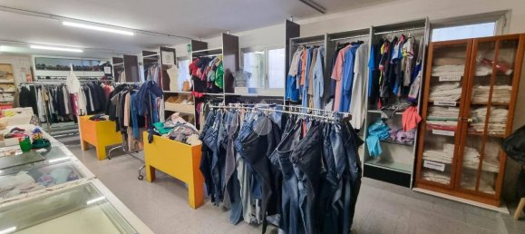 2 rooms Commercial property in Costa Masnaga, Italy No. 66205 10