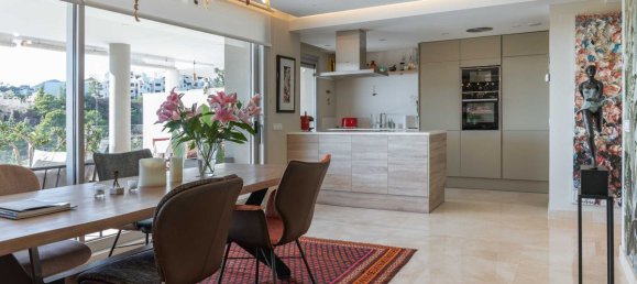 3 bedrooms Penthouse in Benahavis, Spain No. 2922 17