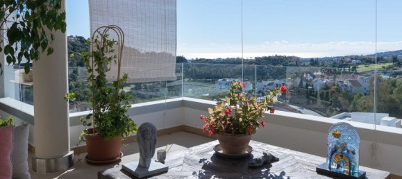 3 bedrooms Penthouse in Benahavis, Spain No. 2922 5