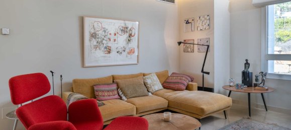 3 bedrooms Penthouse in Benahavis, Spain No. 2922 16