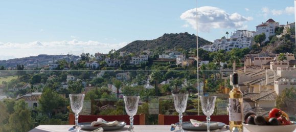 3 bedrooms Penthouse in Benahavis, Spain No. 2922 9
