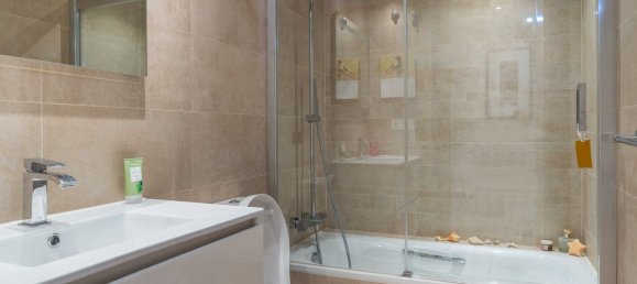 3 bedrooms Penthouse in Benahavis, Spain No. 2922 23