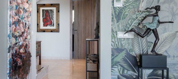 3 bedrooms Penthouse in Benahavis, Spain No. 2922 19