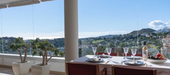 3 bedrooms Penthouse in Benahavis, Spain No. 2922 8