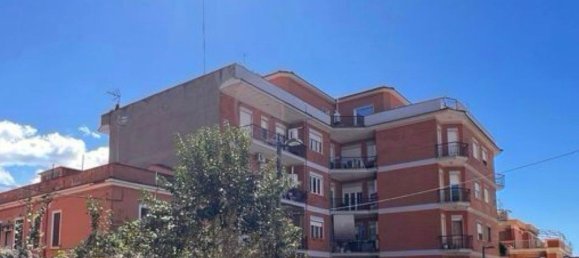 Apartamento de 2 habitaciónes en Genzano di Roma, Italy No. 109906 2