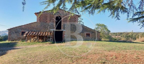 6 bedrooms House in Volterra, Italy No. 92741 11