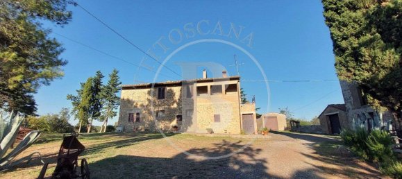 6 bedrooms House in Volterra, Italy No. 92741 6