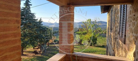 6 bedrooms House in Volterra, Italy No. 92741 21