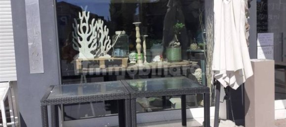 2-Zimmer Gewerbliche Immobilie in Carpi, Italy, Nr. 213410 10