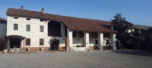 18 rooms Castles in Pezzana, Italy No. 82783 3