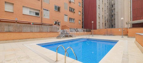 Apartamento de 3 dormitorios en Sant Andreu, Spain No. 187620 29